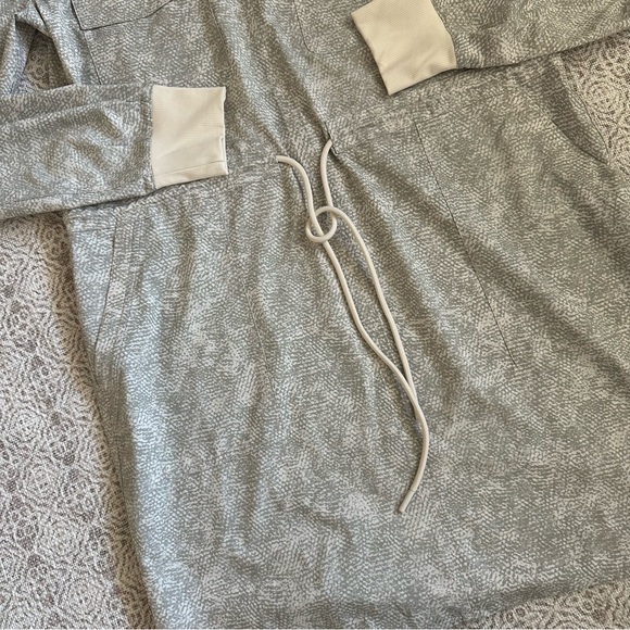 Athleta Zumba Printed Shirtdress In Viper Grey - Picture 9 of 12